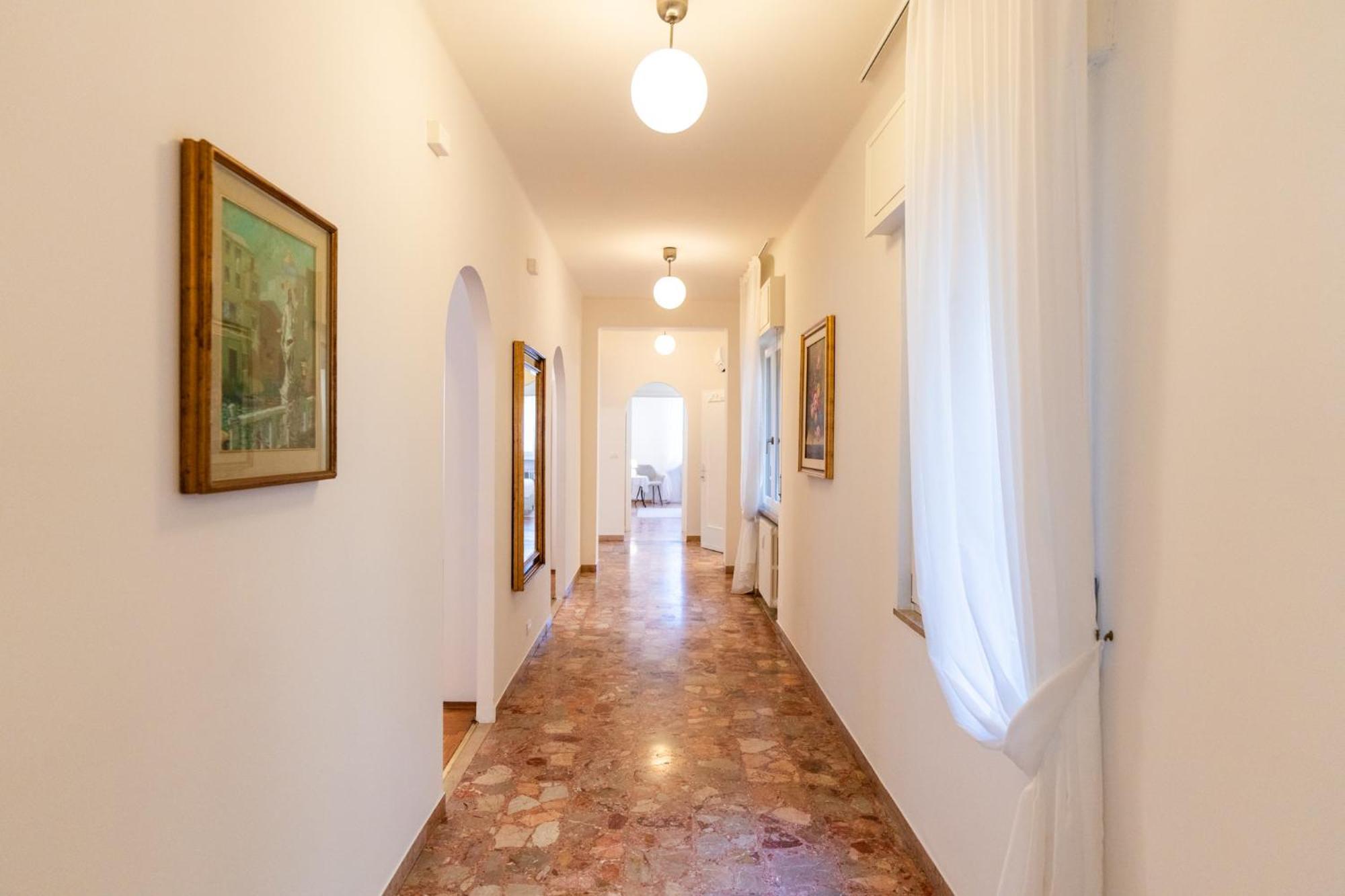 Domus Verona - Elegante Residenza Con Affaccio Su Porta Leoni Room photo